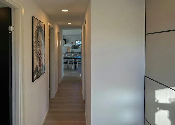 Сasa de vacaciones Renovated With Sea View In Skastrup